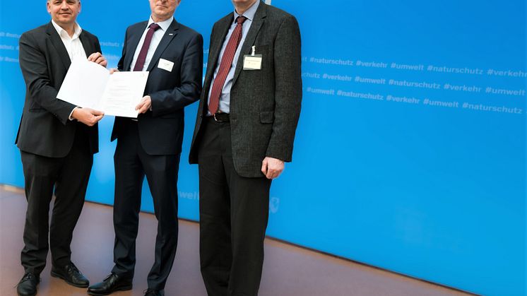 Förderbescheid-Übergabe1