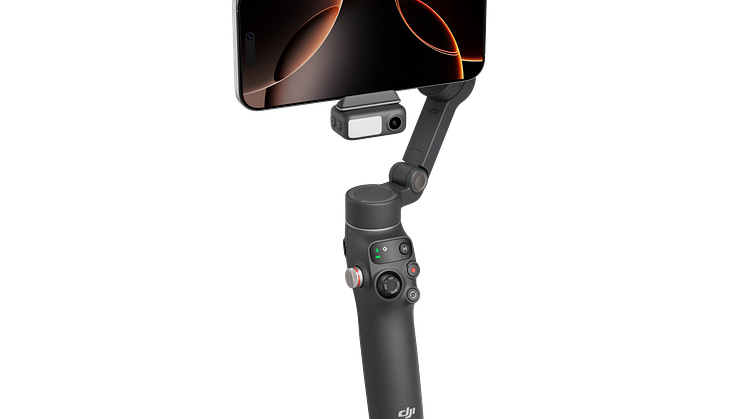 osmo mobile 7P with phone-3.png