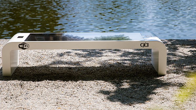 Smart Solar Bench, design Infra Marks