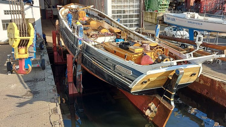 Traditionsschiff "Zuversicht" in der Rathje Werft