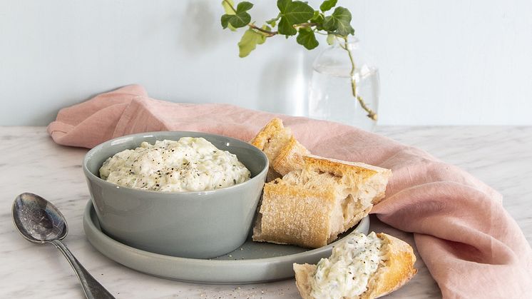 Gör grillen mer vego med grön tzatziki!
