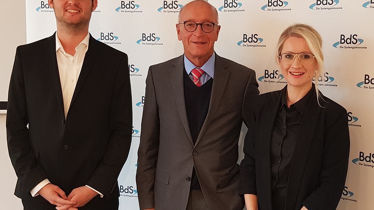Patrick Birnesser (BdS-Referent), Bernhard Loos (MdB), Andrea Belegante (BdS-Hauptgeschäftsführerin)