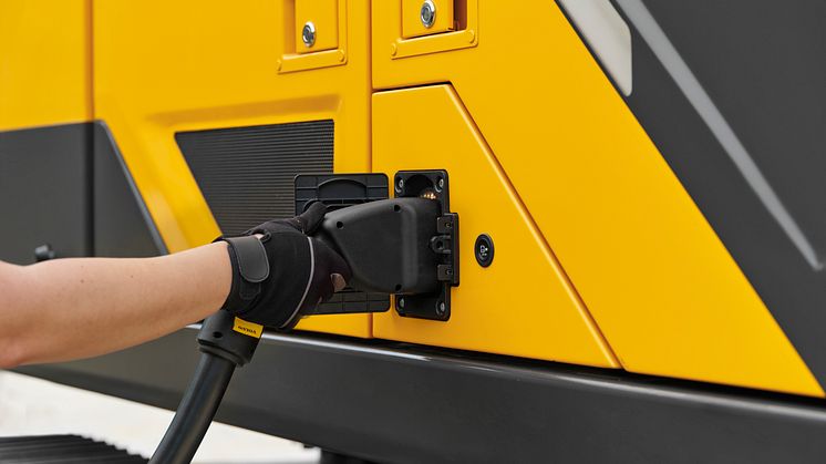 Volvo EC230 Electric - laddning