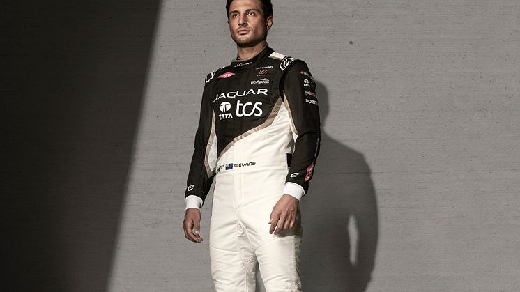 J_TCS_Racing_MitchEvans_Season10_2023_0