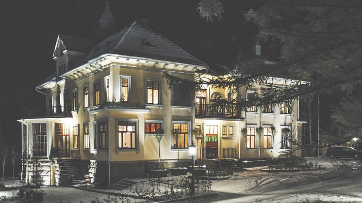 Villa Strömsfors i vinterskrud