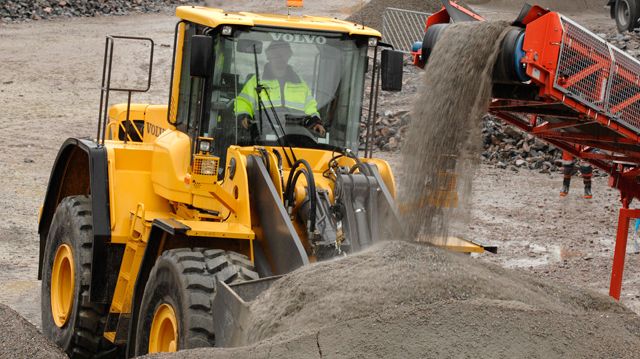 “Från berg till motorväg" - Swecon och Sandvik Mining and Construction visar maskiner för hela processen