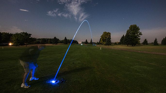 Lysande golfbollar