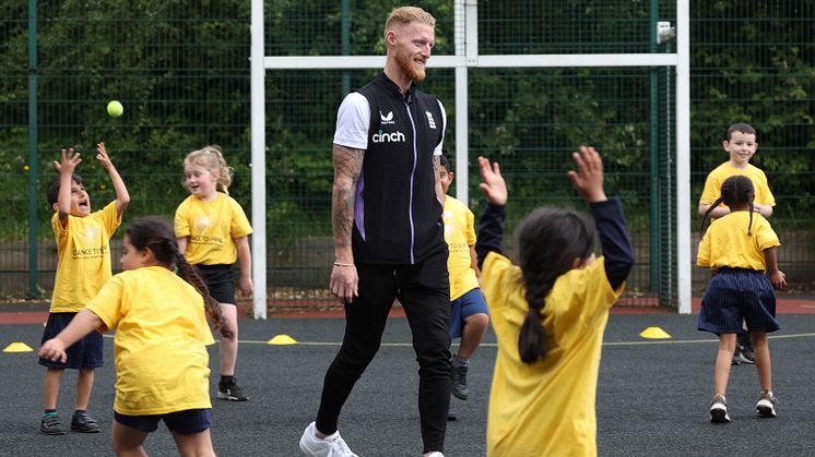 Ben Stokes at Hawthorn Primary School 1.jpg