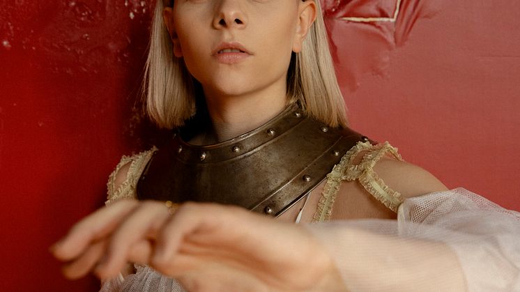 AURORA - Press Shot 2 (pc_ Wanda Martin)