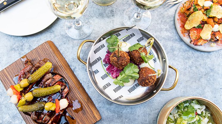 För Boqueria på Götaplatsen 9 har Wallenstam byggt om lokalen samt tillfört en anslutande paviljong, vilket har förvandlat helheten och restaurangmiljön till något utöver det vanliga.