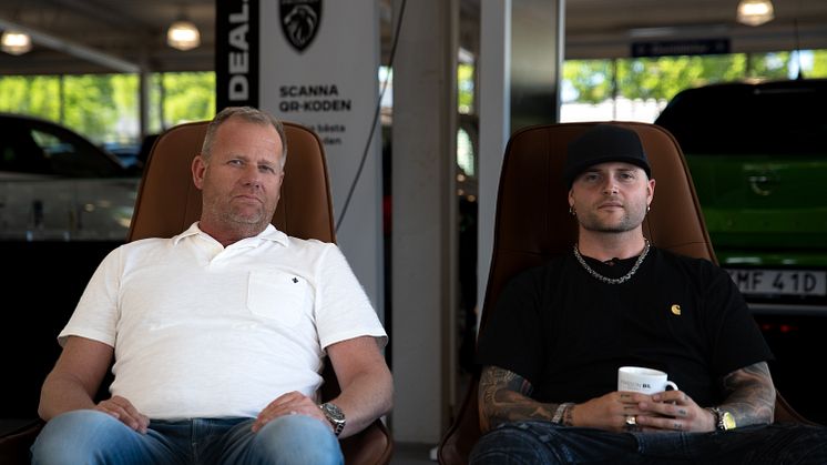 FREDRICK & CHRIS ADAM