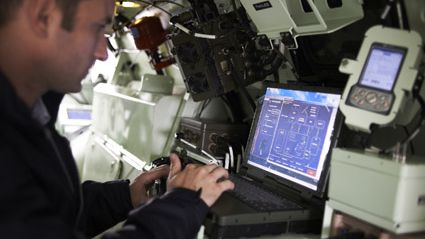 Satcom-Arbeitsplatzstation von Thales. Abb. Rudy Burbant, Capa Pictures