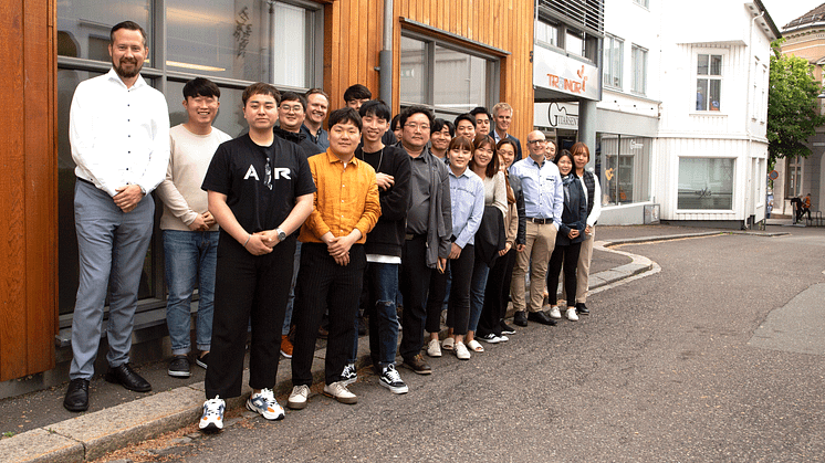 Koshipa and Dino Lab visiting Trainor