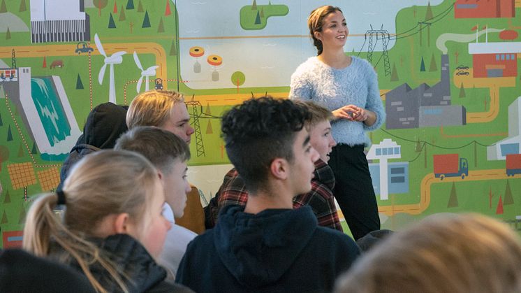 Växjös niondeklassare nyfikna på jobb i teknikbranschen
