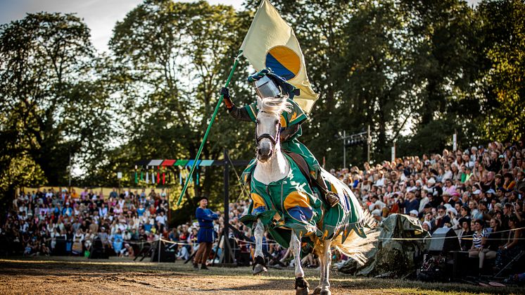 Den 13–15 september är det premiär för Tornerspel på Kalmar Slott. På plats finns Sveriges ledande riddarsällskap Torneamentum.