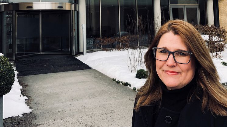 Det som er bekymringsfullt er at våre tall viser at det er spesielt de med lav lønn som rammes, mens det kan se ut til at mange med høy lønn har fått det bedre økonomisk, sier Siv Hjellegjerde Martinsen, administrerende direktør i Lindorff.