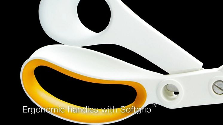 Fiskars ServoCutTM sakser med muskelkraft! 