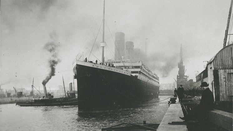 RMS Titanic lämnar Southampton © Claes-Göran Wetterholms arkiv
