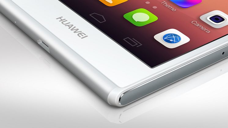 Ascend P7 White detail
