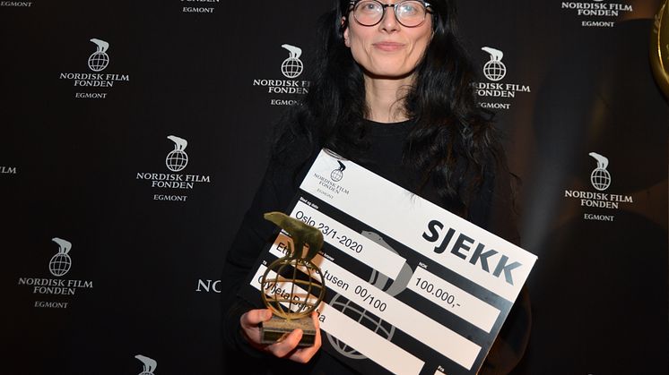 Gjyljeta Berisha mottok Nordisk Film Prisen under en markering i Oslo torsdag kveld. Foto: Sigurd Moe Hetland
