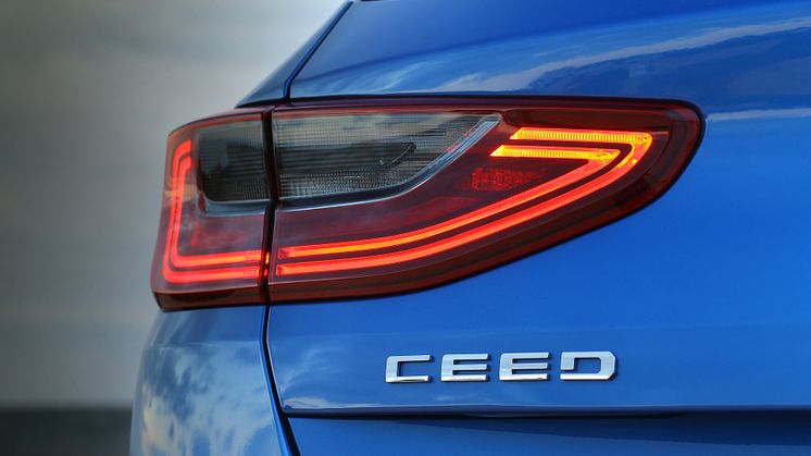 Kia Ceed 5d_Blue