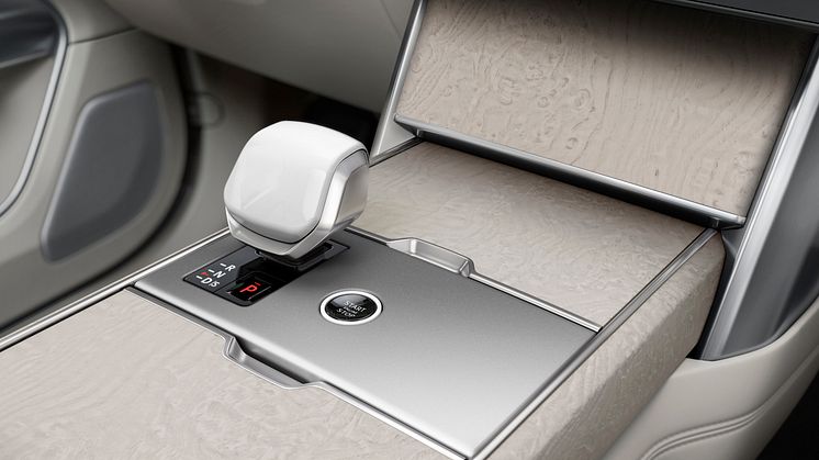 RR_24MY_INTERIOR_170523_SV_04