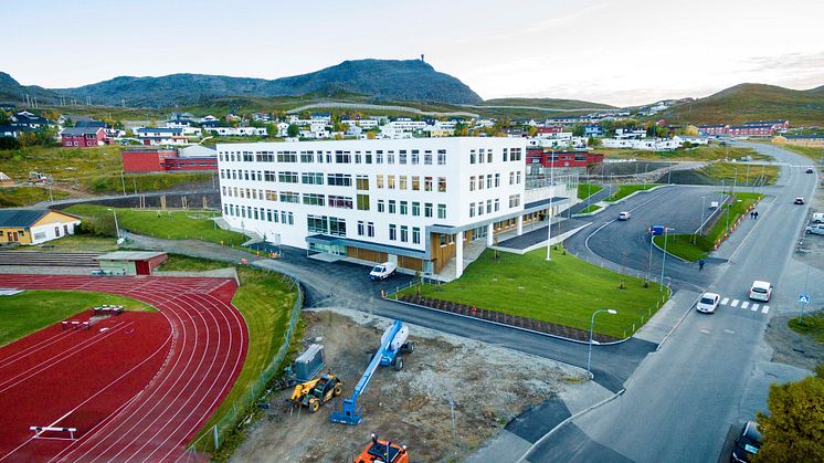 Baksalen skole er månedens prosjekt i november. Foto: Hammerfest Entreprenør.
