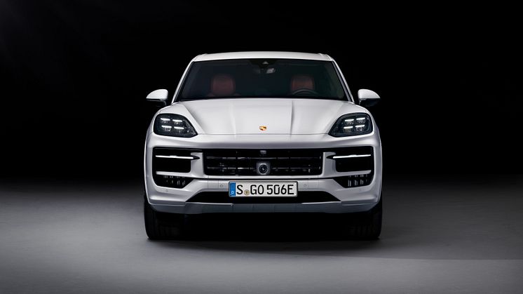 Cayenne_E-Hybrid_exterior__Front_Kopie_highres