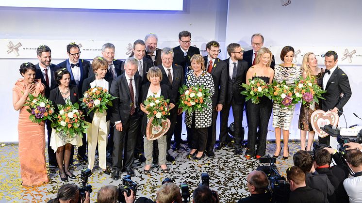 Bewegende Gala in Berlin: Felix Burda Award ehrt Helden der Darmkrebsvorsorge. 