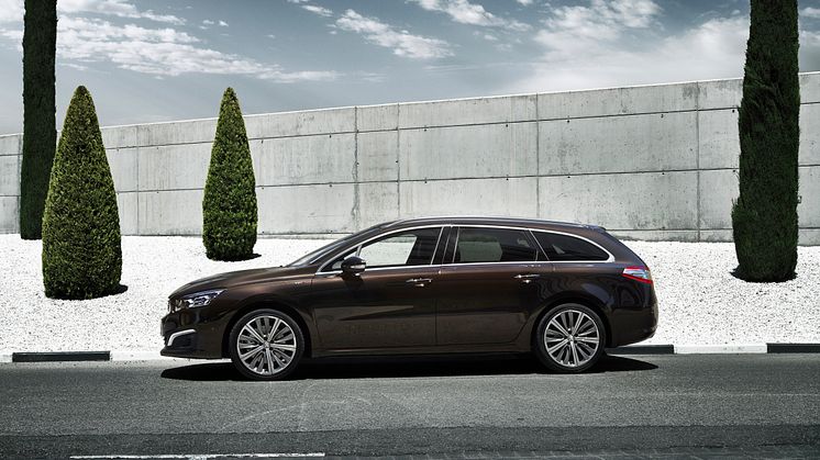 Peugeot 508 SportWagon_01