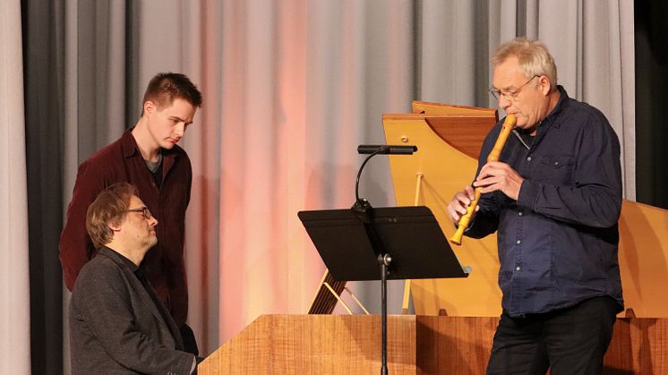 „Ende gut – Anfang gut“ | Studierende und Lehrende der Uni Vechta verabschieden Prof. Theo Hartogh mit einem leidenschaftlichen Konzert