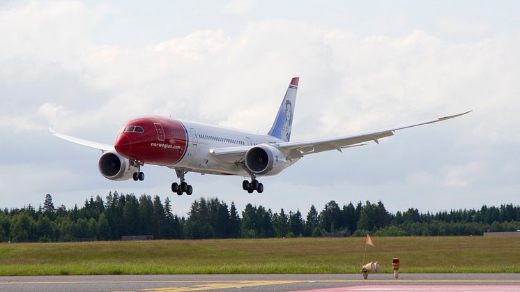 Norwegians Dreamliner landet på Gardermoen i formiddag