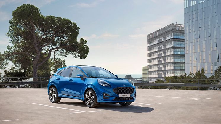 Ford Puma je už v základu doslova nabušená nejrůznějšími prvky výbavy.