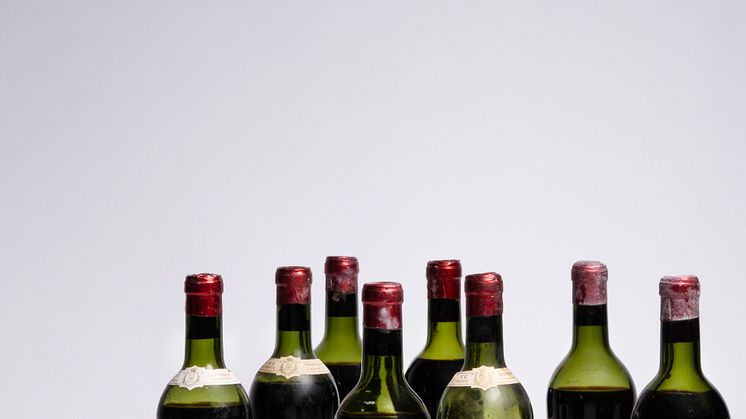 2 bts. Château Cheval Blanc, 1. Grand Cru Classé A 1947 B:C (us).  etc. Total 8 bts...jpg