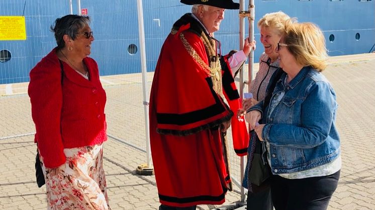 It’s a mystery! Fred. Olsen Cruise Lines' ‘Balmoral’ makes East Anglian maiden call in Great Yarmouth