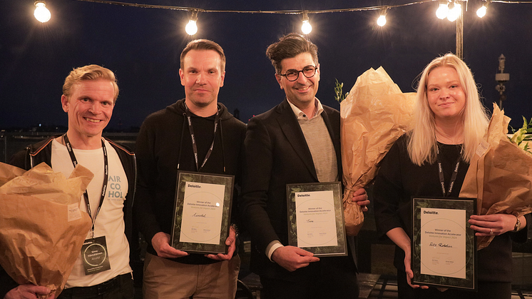 Från vänster: Simo Hämäläinen och Tomi Sundström (Aircohol), Sam Manaberi (Trine) och Sara Nozkova (FLOX Robotics).