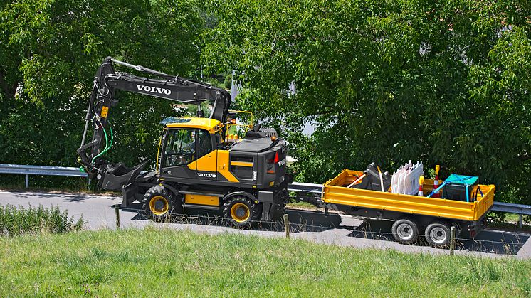 Volvo EW160E och EW180E - fabriksmonterad dragkrok