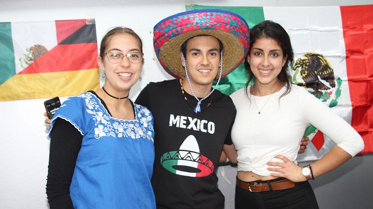 Treffen mit Studierenden aus aller Welt bei traditionellen „Internationalen Nachmittag“ am 25. Oktober 2018