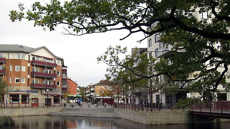 Mölnlycke centrum. Securitas tecknar treårigt avtal med Härryda kommun om områdesbevakning och tekniska säkerhetstjänster. Foto: By Bulver - Own work, CC BY-SA 3.0, https://commons.wikimedia.org/w/index.php?curid=16946668