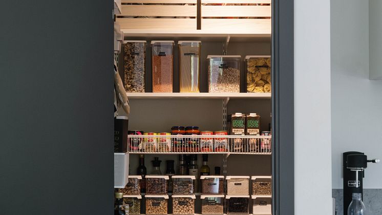 Elfa_Pantry_Interior_Click-in_system_Classic_2023_05_034