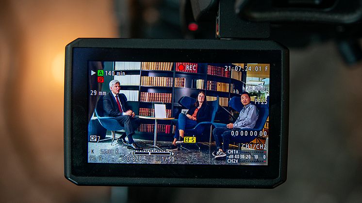 Peter Örn, demokratiambassadör från kommittén Demokratin 100 år, Marie Hillblom, chefredaktör 8 sidor och Magnus Lagercrantz, utredare Myndigheten för delaktighet. Foto: Elliot Elliot