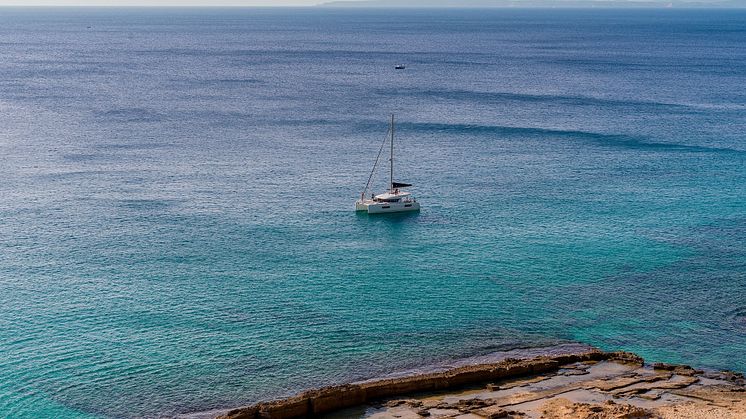 Hi-res image - Inmarsat - Inmarsat has announced a new partnership with Lagoon from Groupe Beneteau