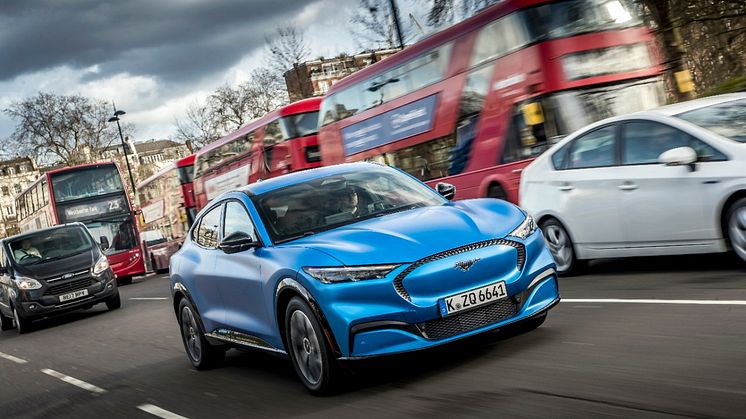 Mustang Mach-E går i spetsen för Fords snabbt växande utbud av elektrifierade bilar. 