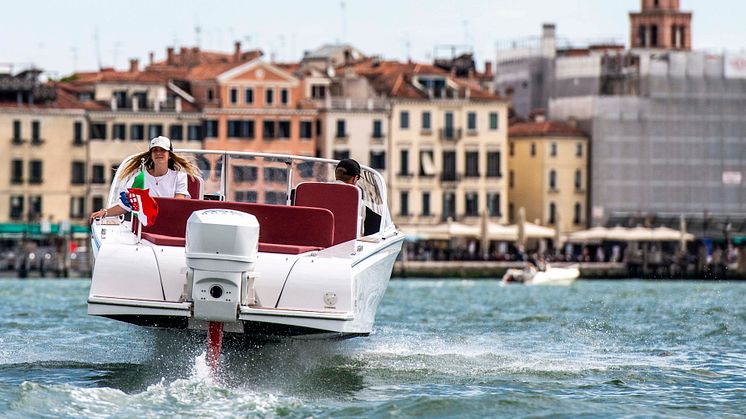 Candela C-7 in Venice