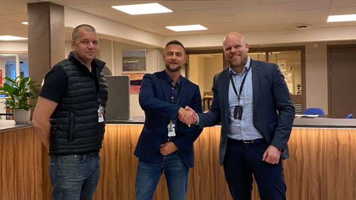 Från vänster: Säkerhetschef Anders Kalmermo och VD Peter Jansson, Norrköping Airport, och produktchef Patrik Lindgren, Avarn Security.