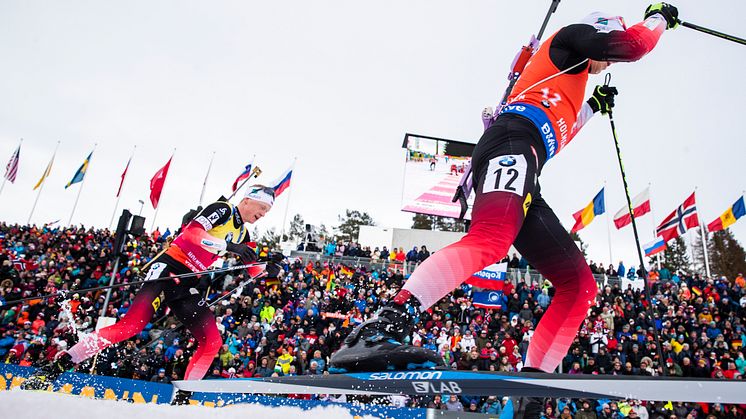 TO ÅR SIDEN SIST: De norske skiskytterne kan se frem til å konkurrere på hjemmebane i Holmenkollen i fire nye år. Foto: NTB Scanpix
