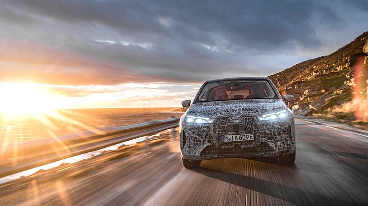 BMW iX i Norge