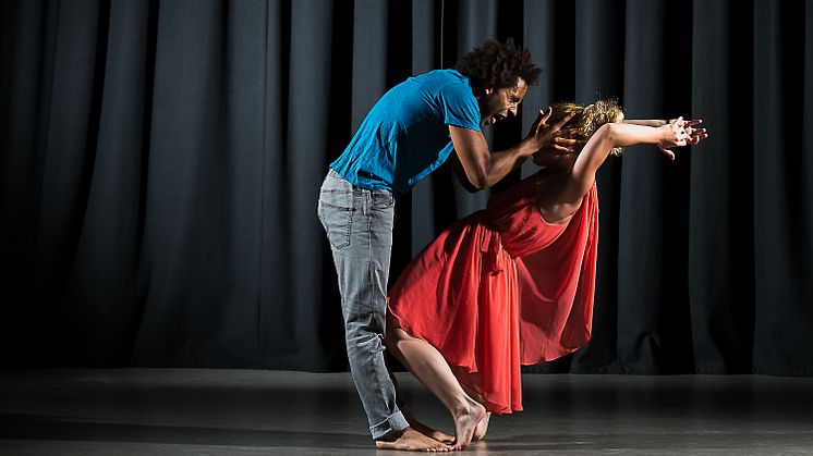 Monkey Minds - Sara Macqueen & Christopher Radford