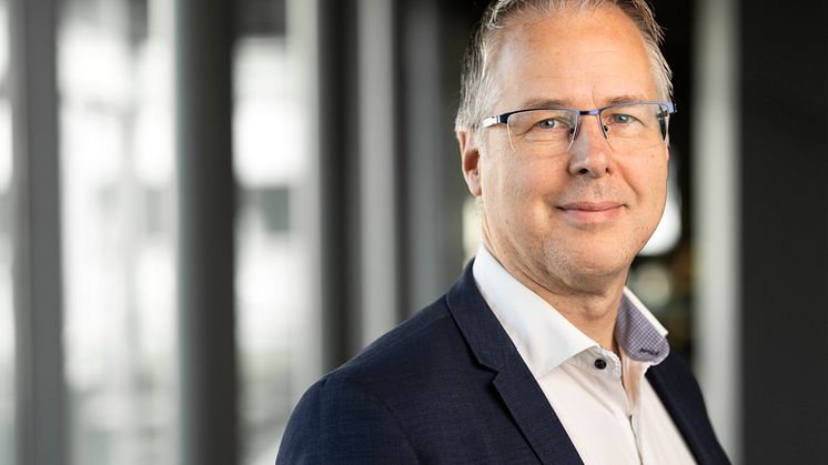- Om det behövs kan systemet även lastbalansera dynamiskt och alltså dra ner hastigheten på laddningen för att undvika effekttoppar, förklarar företagets grundare Björn Jernström. Bild: Johan Marklund