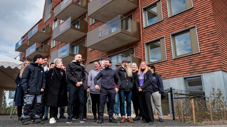 LKFs personal framför huset Mariehus